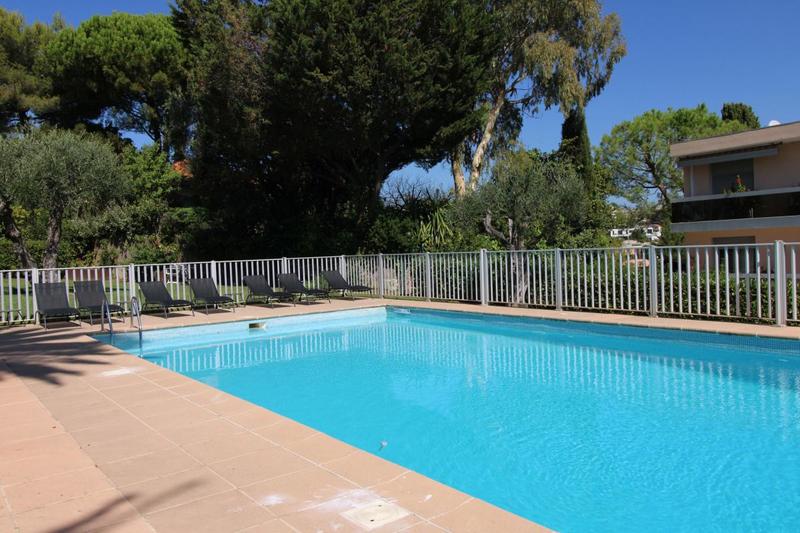 Appartement - 100 m² - 4 pièces