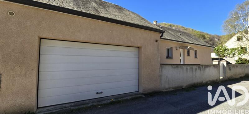 Maison - 93 m² - 4 pièces