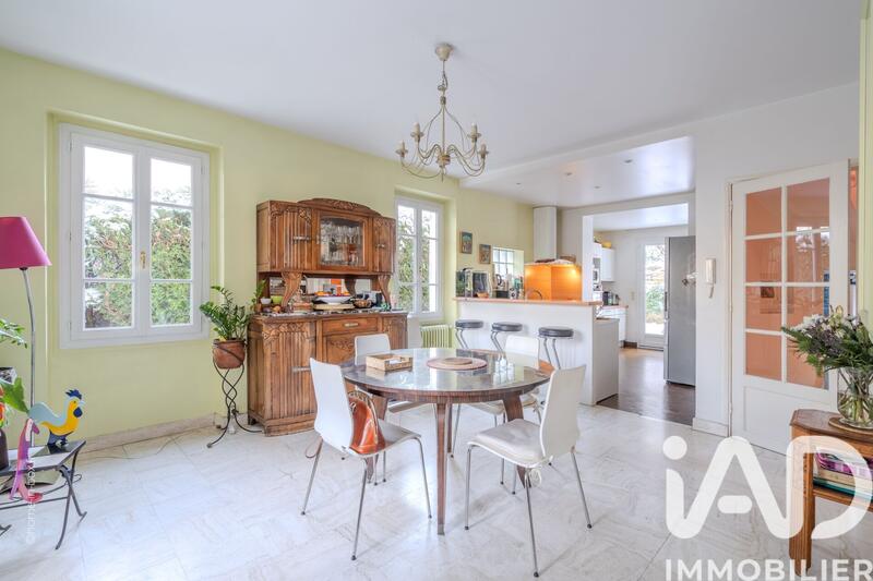 Maison - 200 m² - 7 pièces