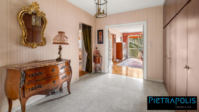 Appartement - 83 m² - 3 pièces