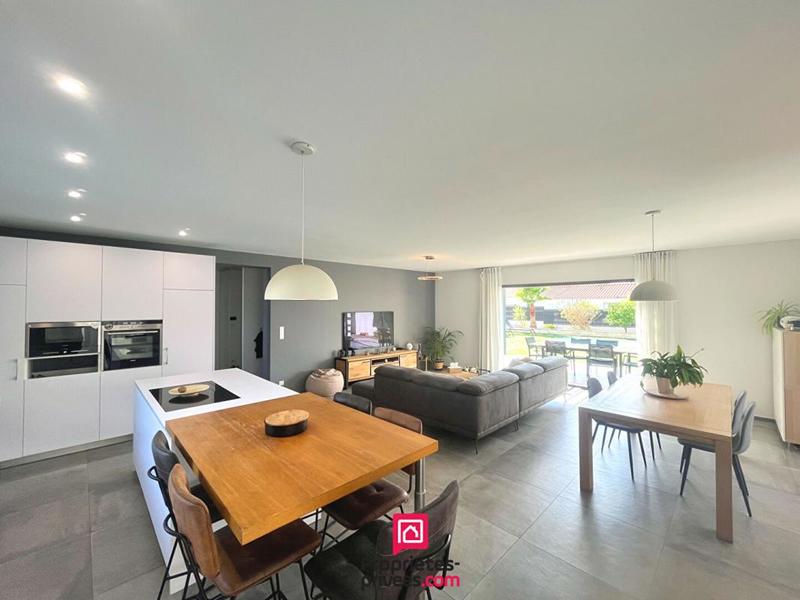 Maison - 153 m² - 5 pièces