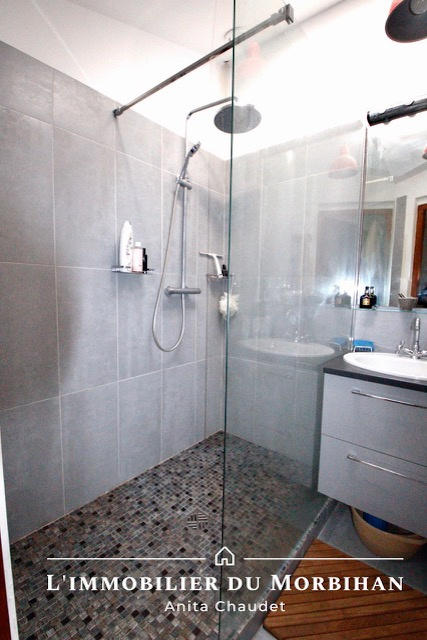 Maison - 204 m² - 11 pièces