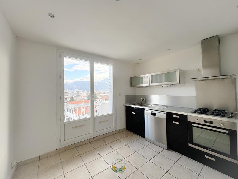 Appartement - 76 m² - 3 pièces