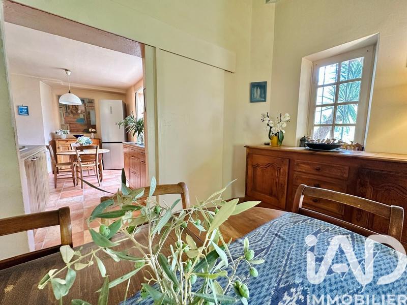 Maison - 308 m² - 10 pièces