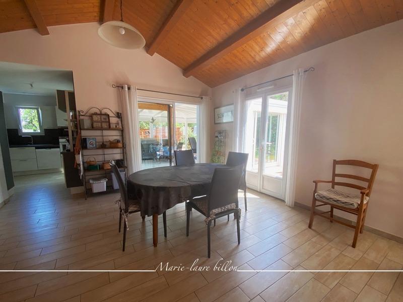 Maison - 206 m² - 7 pièces