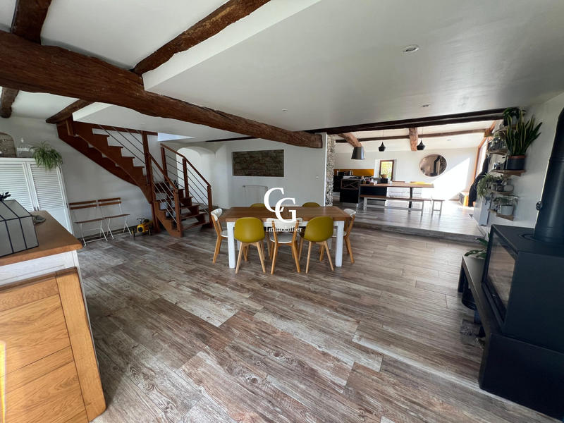Maison ancienne - 200 m² - 8 pièces