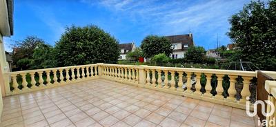 Maison - 168 m² - 6 pièces