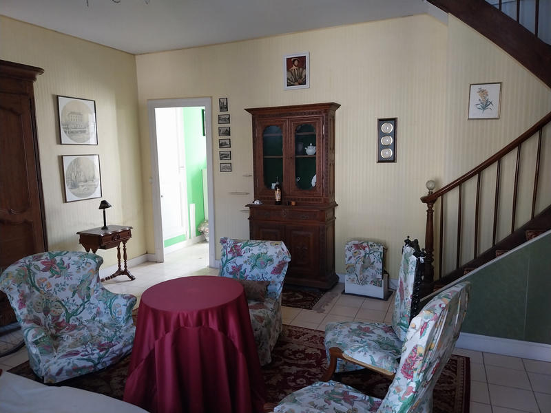 Maison - 92 m² - 5 pièces