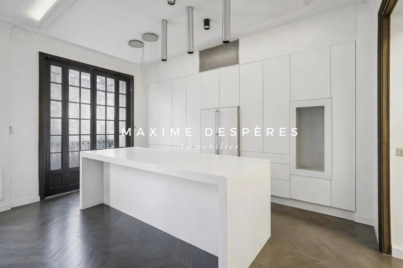 Appartement - 153 m² - 4 pièces