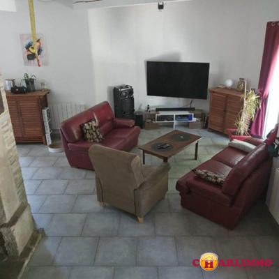 Maison traditionnelle - 205 m² - 7 pièces