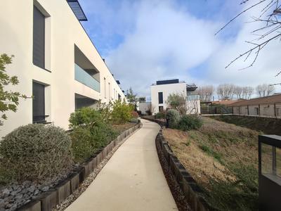 Appartement - 96 m² - 4 pièces