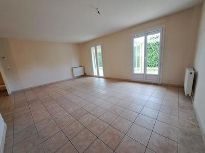 Maison - 98 m² - 4 pièces