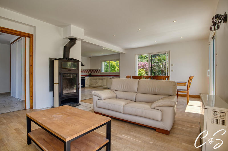 Maison - 146 m² - 5 pièces