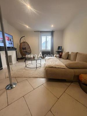 Appartement - 83 m² - 3 pièces