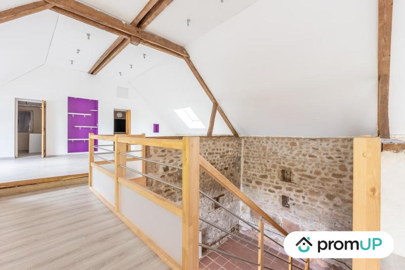 Maison traditionnelle - 177 m² - 4 pièces