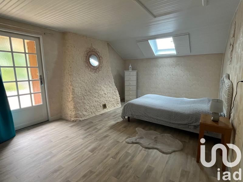 Maison - 212 m² - 7 pièces