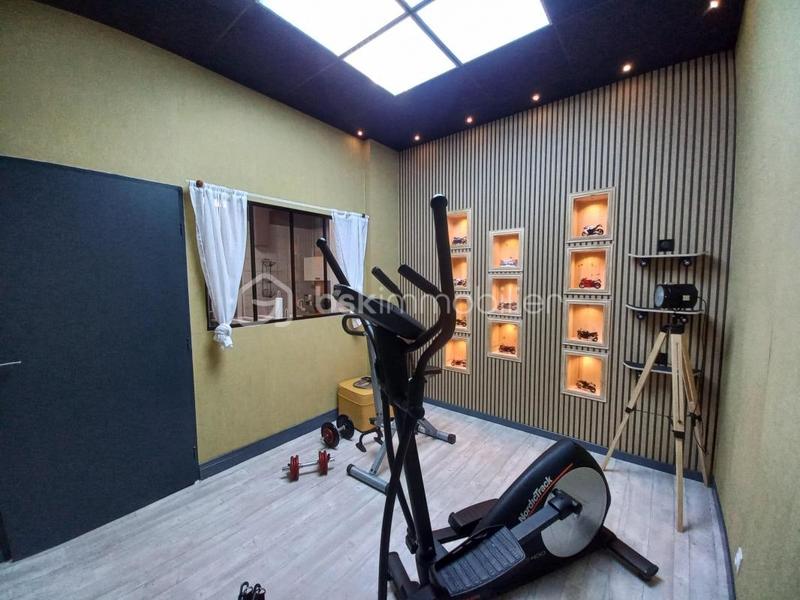 Loft - 230 m² - 9 pièces