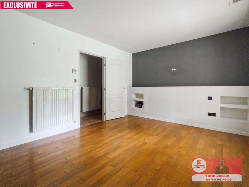 Maison - 188 m² - 7 pièces