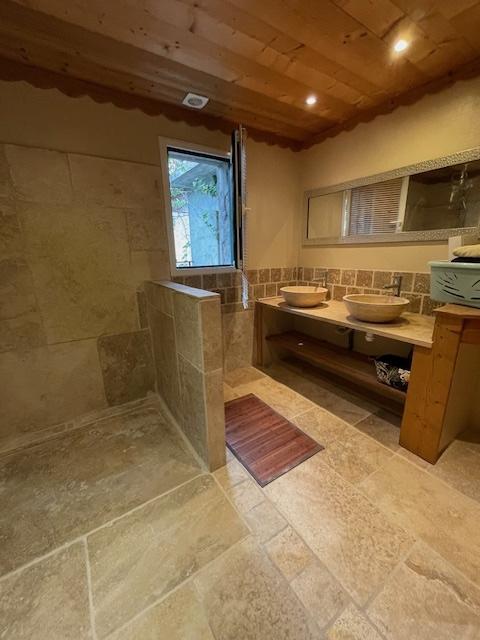 Villa - 183 m² - 11 pièces