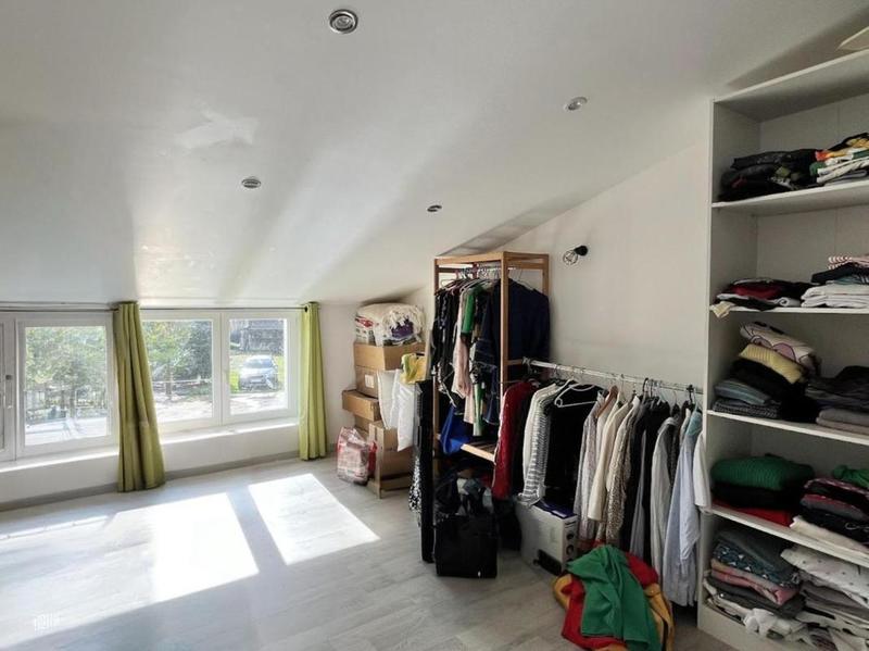 Maison - 345 m² - 11 pièces