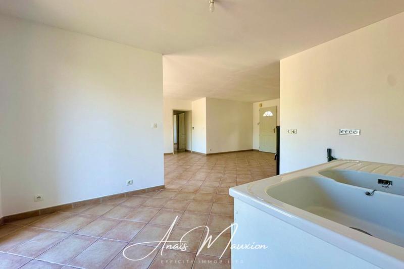 Maison - 99 m² - 5 pièces