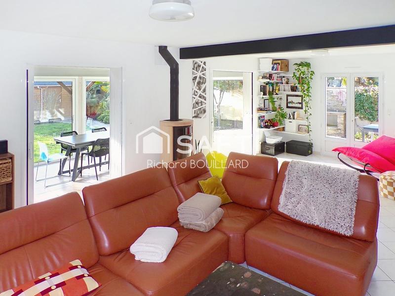 Villa - 180 m² - 8 pièces