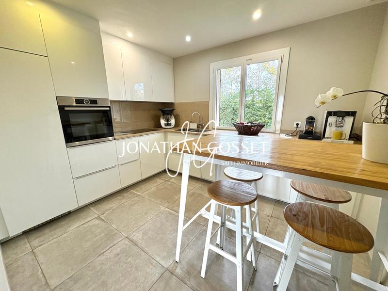 Maison - 138 m² - 7 pièces