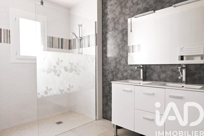 Maison - 210 m² - 5 pièces