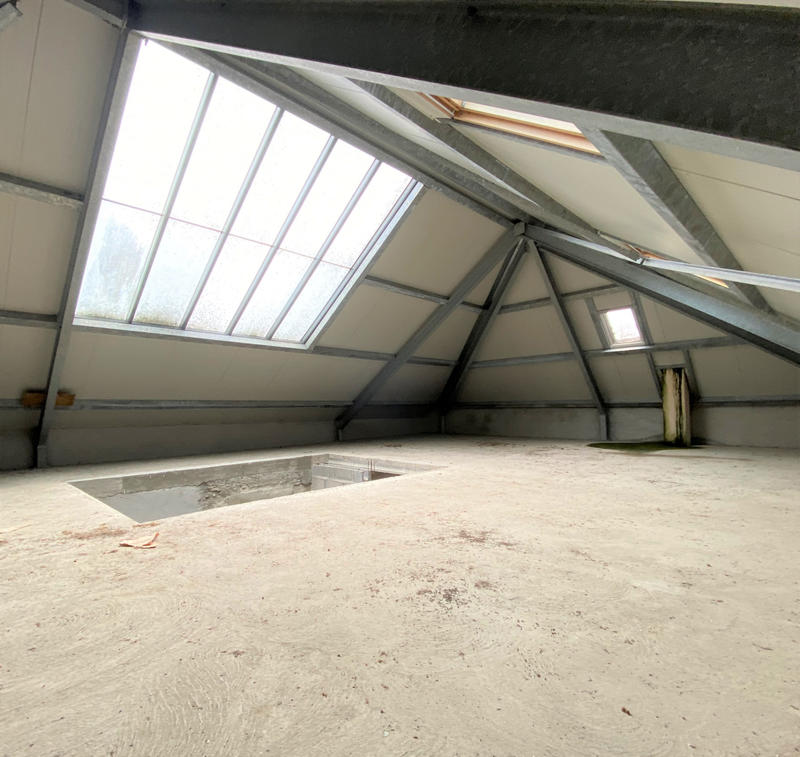 Maison - 230 m² - 8 pièces