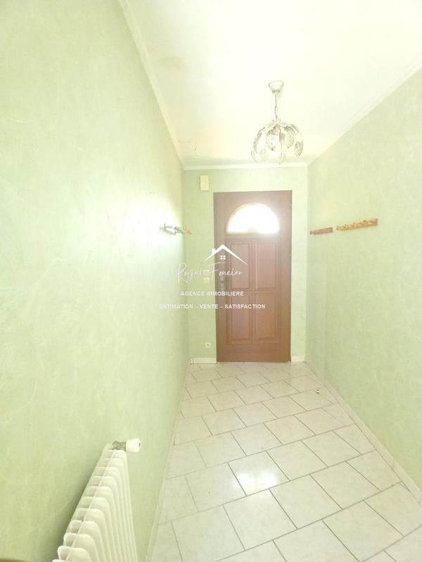 Maison - 95 m² - 5 pièces