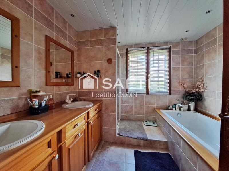 Maison - 165 m² - 7 pièces