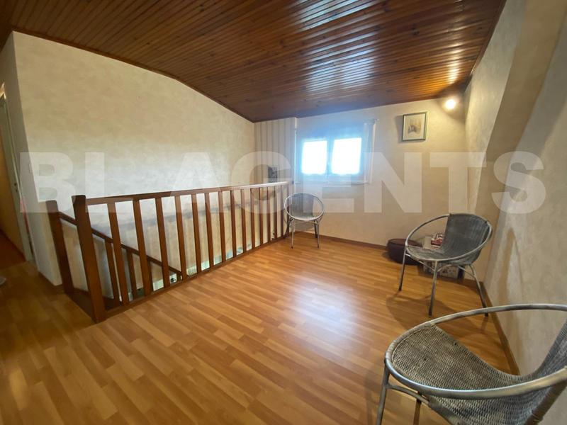 Pavillon - 172 m² - 8 pièces