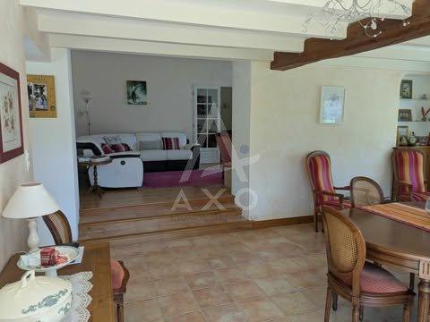 Maison de maîtres - 280 m² - 8 pièces