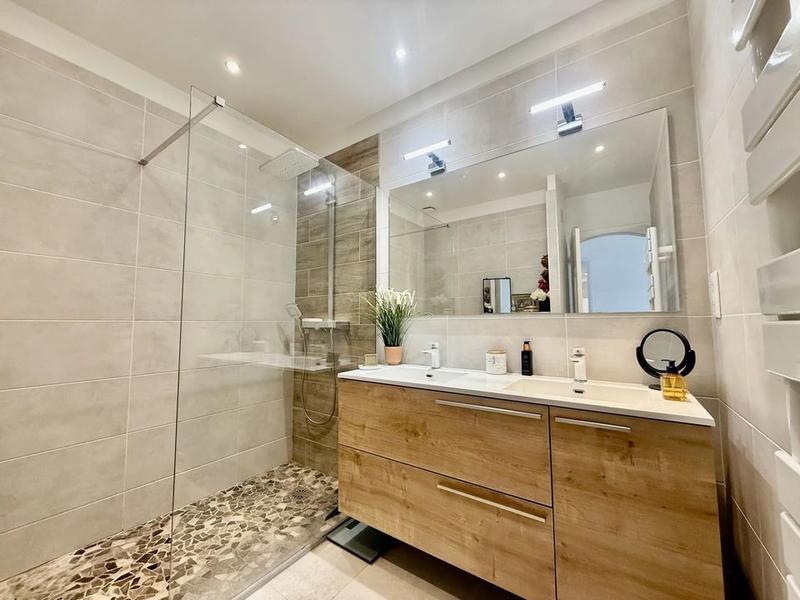 Maison de ville - 142 m² - 5 pièces