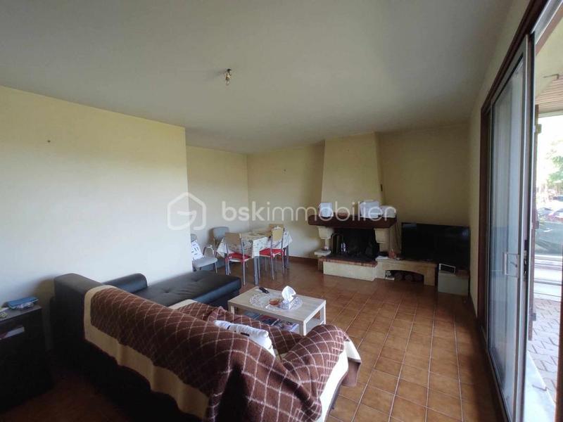 Maison - 94 m² - 5 pièces