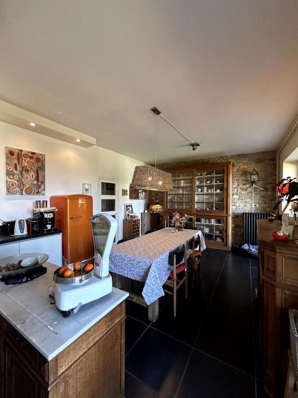 Maison - 194 m² - 9 pièces