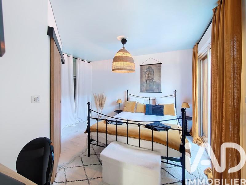 Maison - 215 m² - 6 pièces