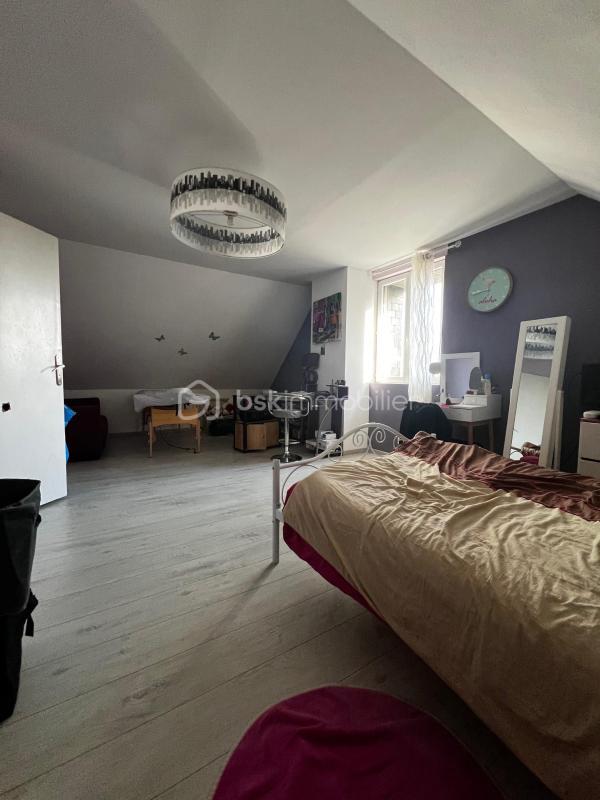 Maison traditionnelle - 120 m² - 5 pièces