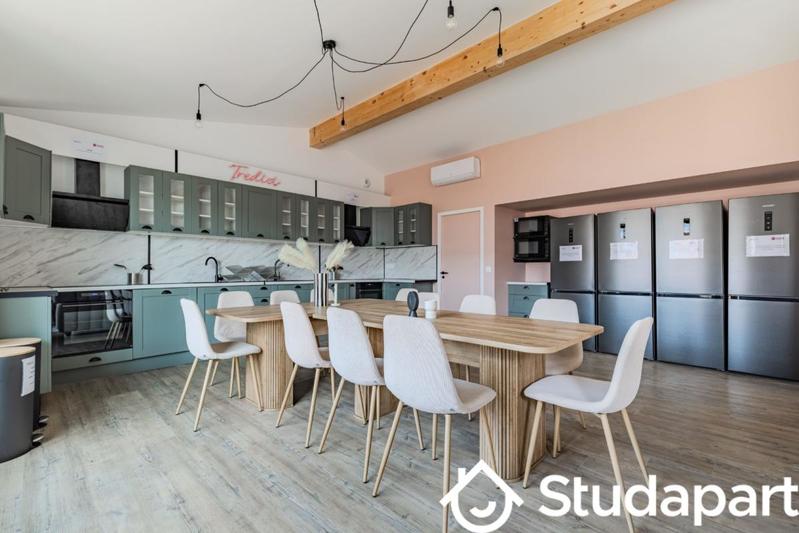 Chambre - 16 m² - 1 pièce