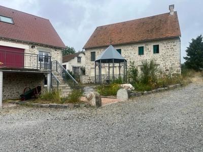 Maison - 240 m² - 4 pièces