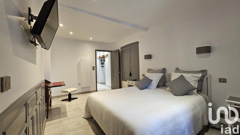 Maison de village - 385 m² - 14 pièces