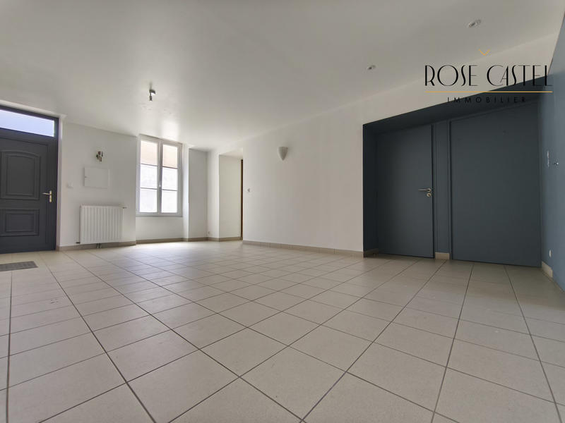 Maison ancienne - 204 m² - 8 pièces