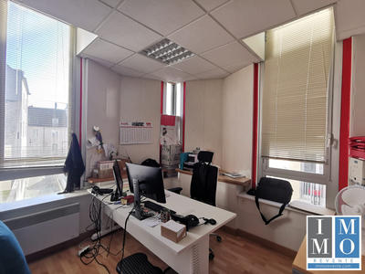 Bureau - 171 m²