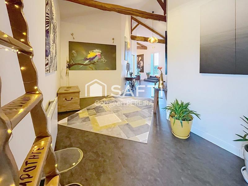 Maison - 596 m² - 11 pièces