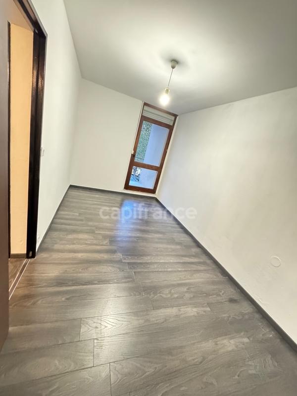 Appartement - 72 m² - 4 pièces