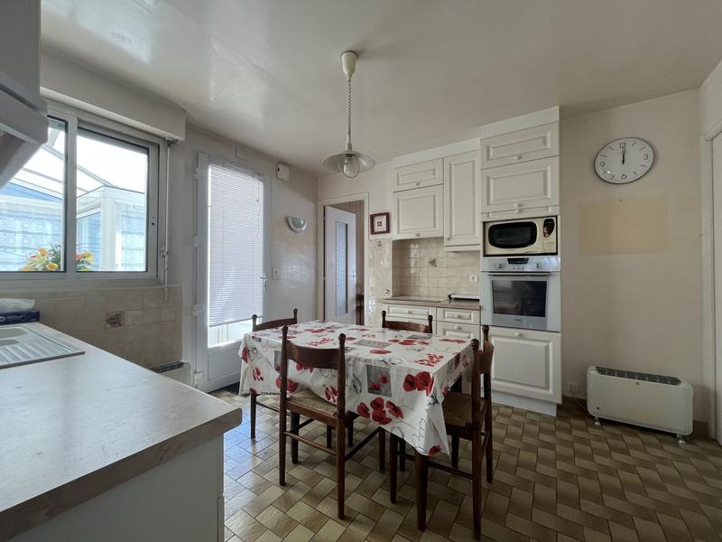 Maison - 120 m² - 8 pièces