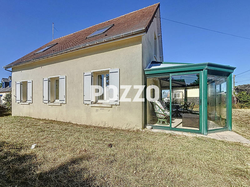 Maison - 96 m² - 6 pièces