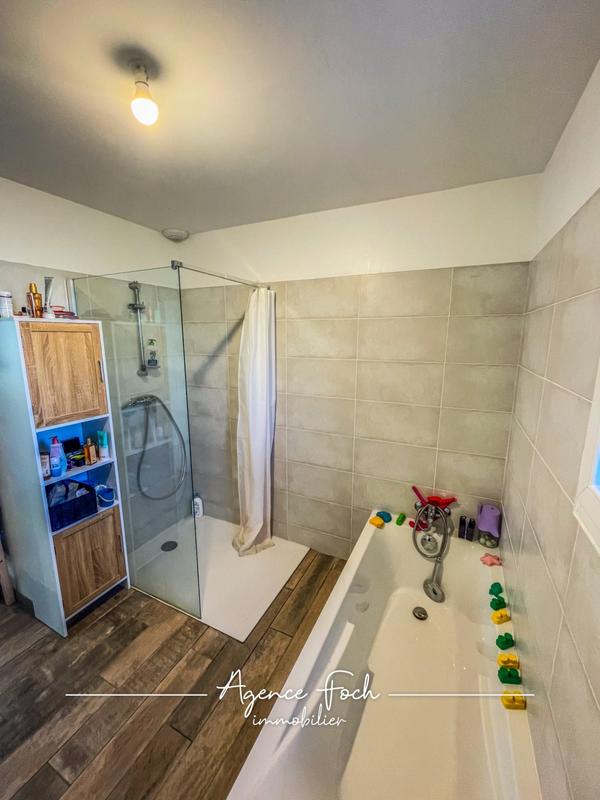 Maison - 93 m² - 4 pièces