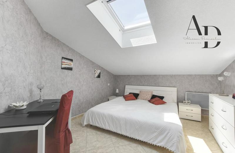 Maison - 285 m² - 7 pièces