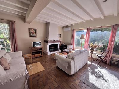 Maison traditionnelle - 113 m² - 6 pièces